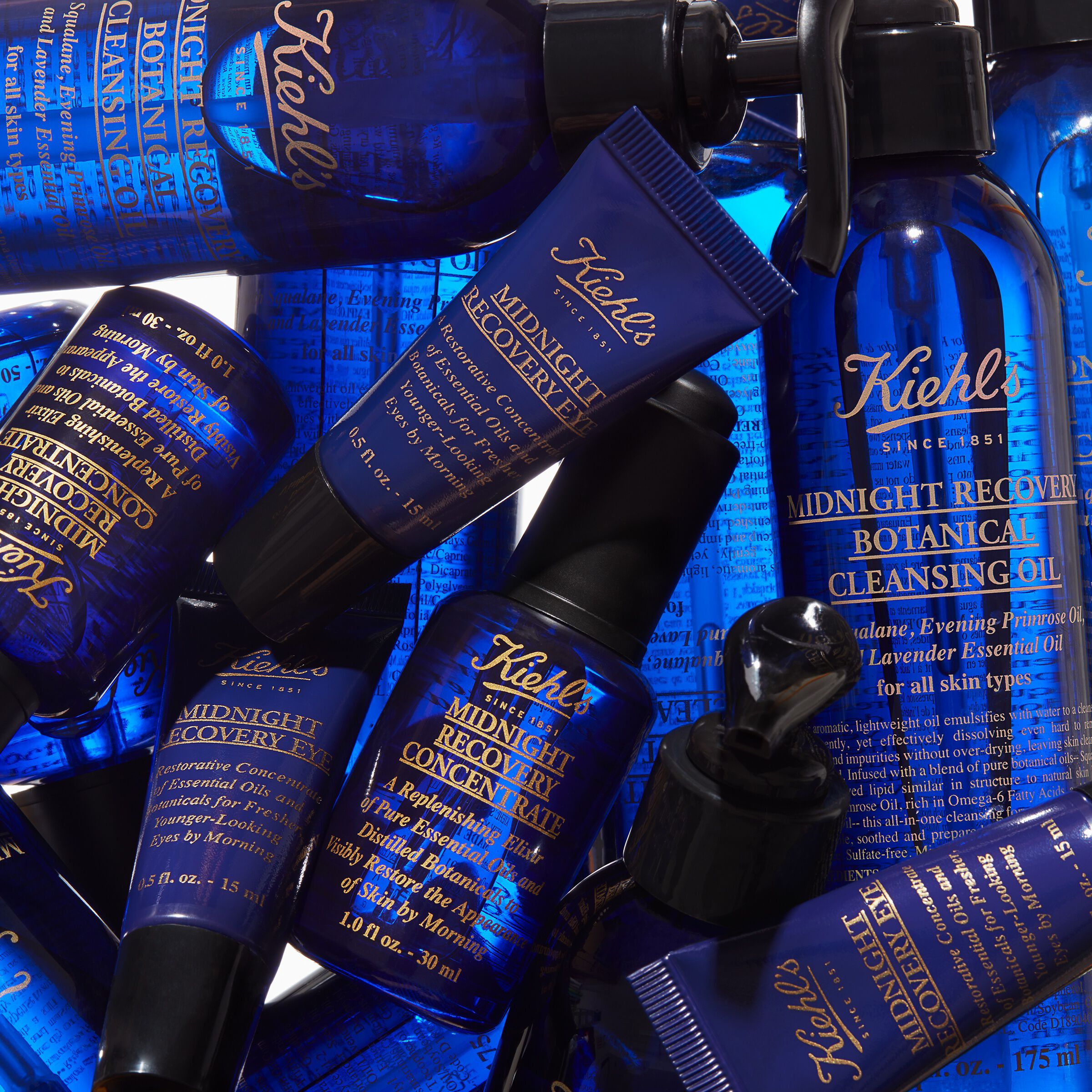 Midnight recovery top botanical cleansing oil